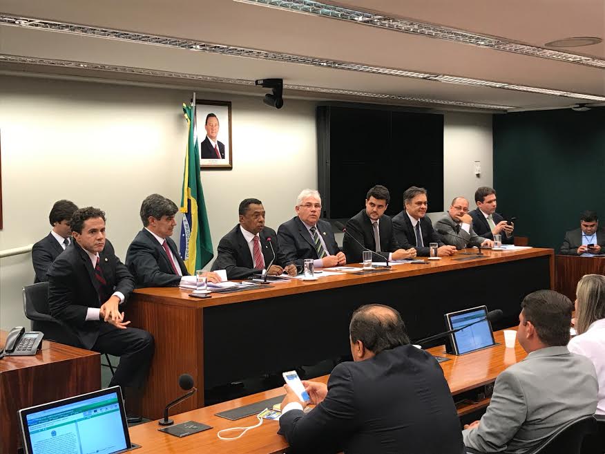 Bancada federal se reúne em Brasília com prefeitos da Paraíba para discutir reivindicações dos municípios