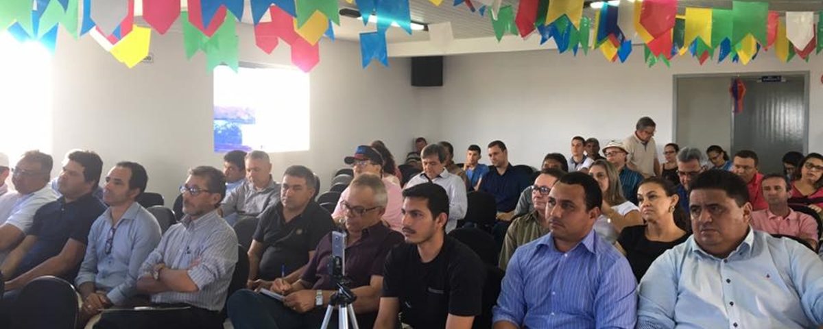 Encontro do Sebrae reúne prefeitos de 30 cidades do Cariri paraibano