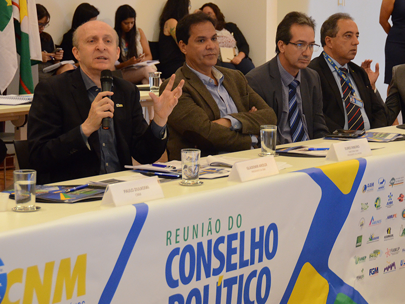 Conselho Político reúne representantes das 26 Unidades da Federação; Tota Guedes representou a Famup