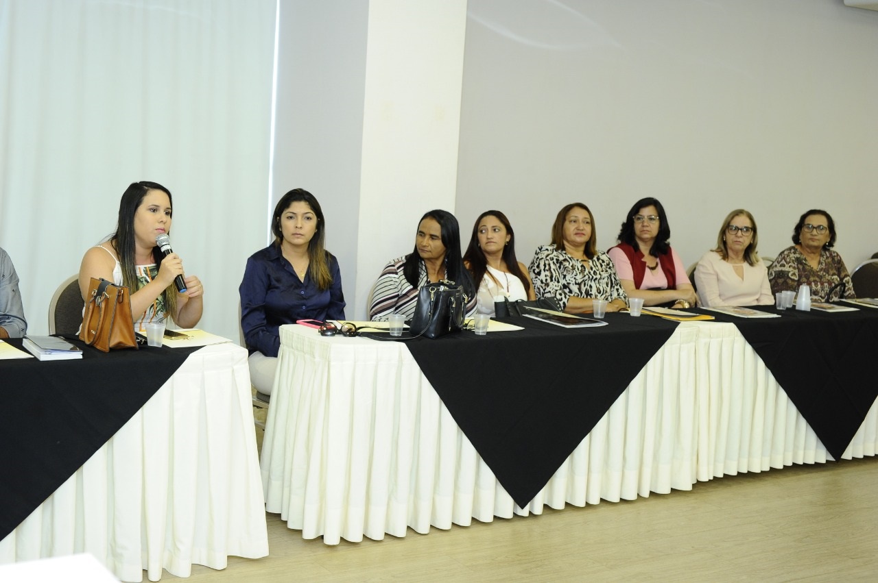 Prefeitas paraibanas se reúnem para discutir casos de feminicídio e debater políticas públicas