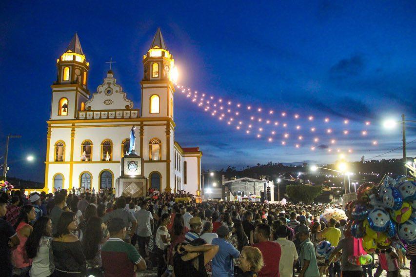 Bananeiras é referência em iluminação pública econômica e ambientalmente correta