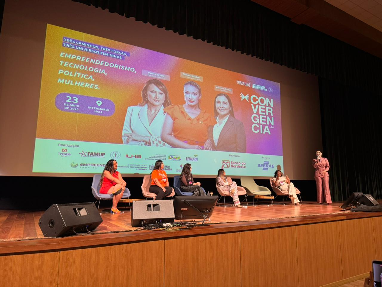 Prefeitas, empreendedoras e lideranças femininas debatem políticas públicas e inovação no Convergência 2026